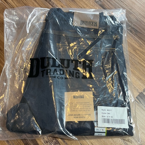 Duluth Trading Co Dark Indigo Men’s Jeans 32 x 30 NWT Relaxed Fit Flex Pants - Picture 4 of 4